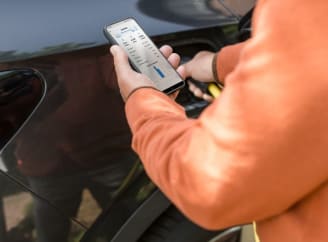 Téléchargez notre app Drive pour simplifier la recharge de votre voiture électrique 