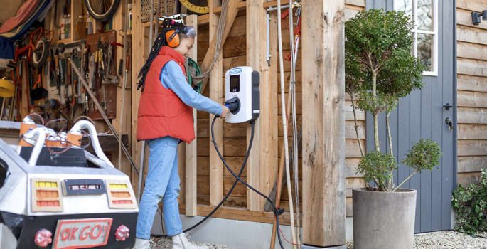 Recharger sa voiture électrique grâce aux panneaux solaires