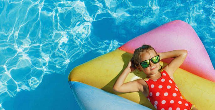 jeune fille en vacances