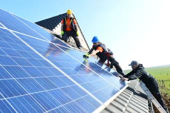 intégration panneaux solaires sur un toit