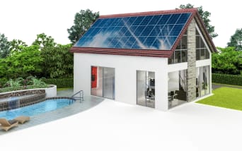 Piscine et panneaux solaires