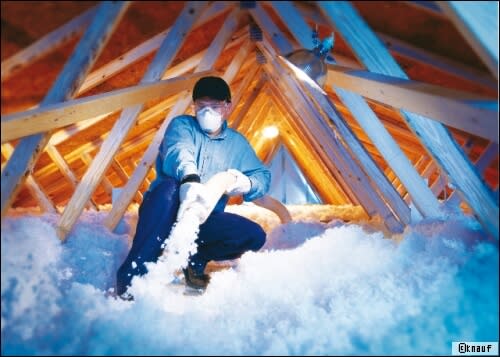 Minerale inblaaswol is een isolatieproduct voor daken. Dit procédé wordt gebruikt om verloren zolderruimten in nieuwe of te renoveren huizen te isoleren.