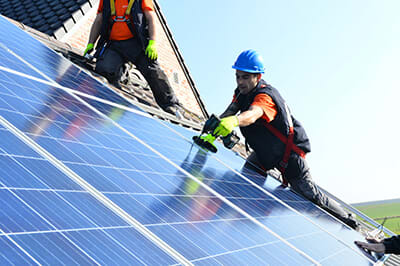 Les offres de prix pour les panneaux solaires peuvent varier en fonction du type d’installation et de panneau