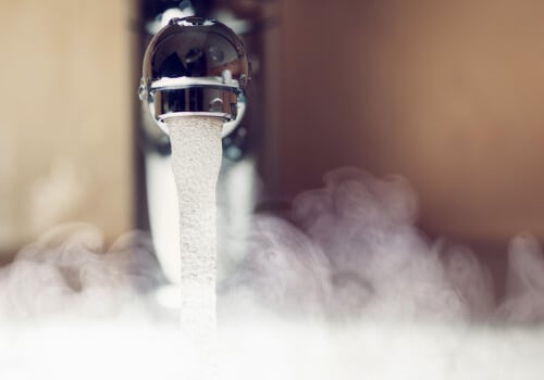 eau qui coule d’un robinet