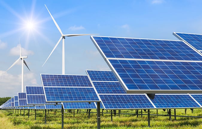 Zonnepanelen en windmolen