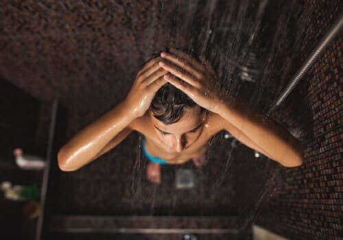 Chanter sous la douche pour réduire sa consommation d’eau